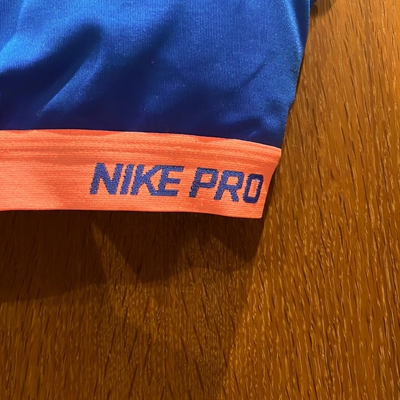 Nike Pro Sports Bra 🦋 - Picture 2 of 4